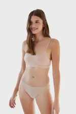 ME TOP LOGO