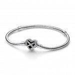 Браслет змейка из стерлингового серебра и застежкой в ​​виде бесконечного сердца с прозрачным кубическим цирконием