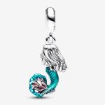 Подвеска из стерлингового серебра Disney The Little Mermaid Ariel с прозрачным кубическим цирконием, прозрачным бирюзовым цветом и вишневой эмалью.