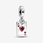 Шарм Disney Villains Queen of hearts из стерлингового серебра с красными кристалым кристалом и белой, красной эмалью