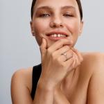 Disney Ariel sterling silver ring with treated white freshwater cultured pearl and aurora borealis clear cubic zirconia