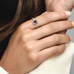 Кольцо из стерлингового серебра с красным кристаллом сальсы