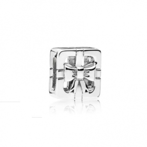 PANDORA Reflexions gift silver clip charm