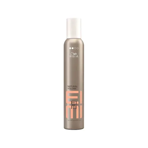 Wella Natural Volume Пена для укладки волос сильной фиксации 500мл