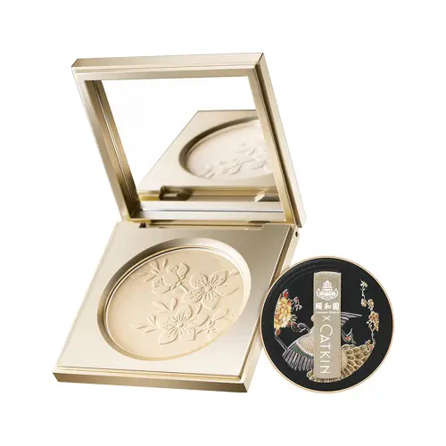 CATKIN CHIC LUXURY PRESSED POWDER Прессованная пудра C01 Bare 5.5г