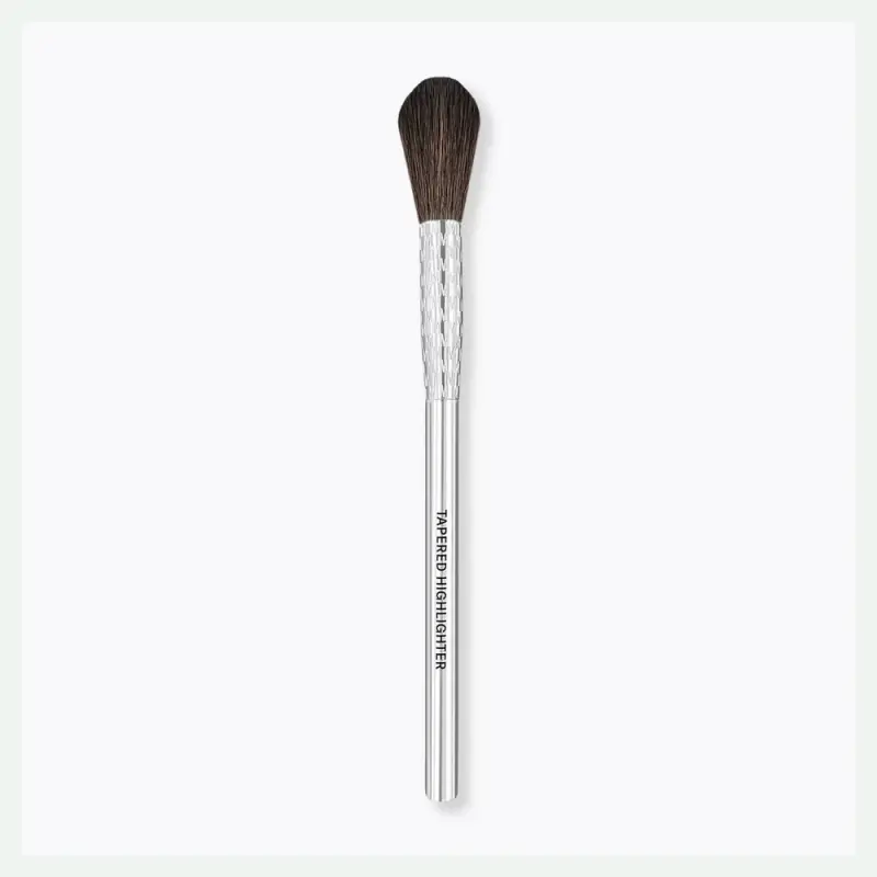 MESAUDA PENNELLO F08 Tapered Highlighter Кисть для хайлайтера