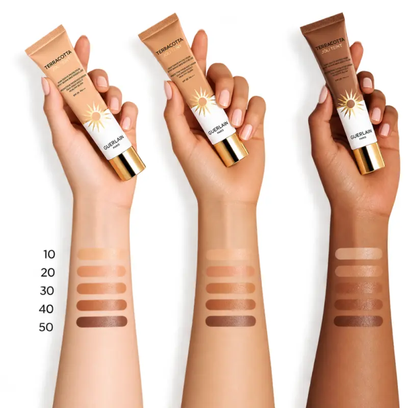 Guerlain TERRA FDT J TEINT 30 SUNWARM Y26   Увлажняющий крем с тональным эффектом TERRACOTTA JOLI TEINT SPF 20-PA+++