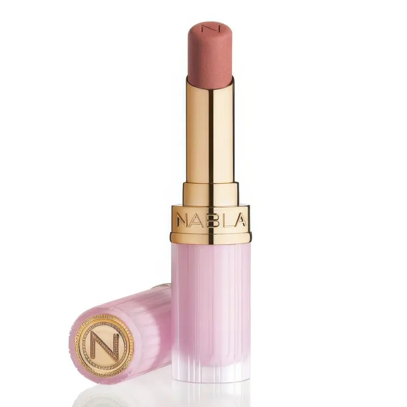 Nabla Beyond Blurry Lipstick - Celeste Матовая помада с мягким фокусом 3.2г