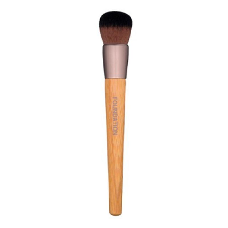 Seventeen Кисть для тонального средства FOUNDATION BRUSH BAMBOO HANDLE