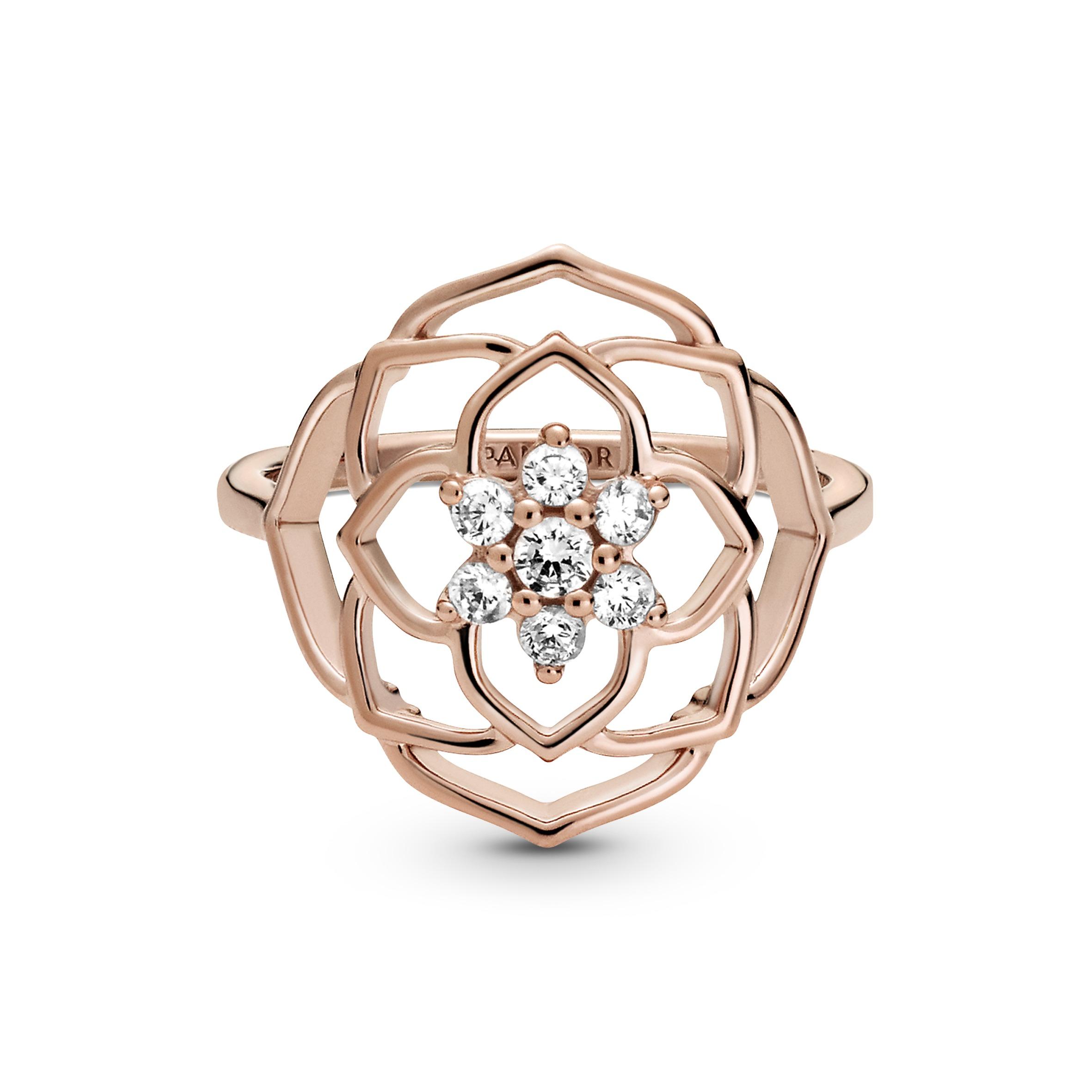 Кольцо PANDORA Rose с цветком розы и прозрачным кубическим цирконием Кольцо PANDORA Rose с цветком розы и прозрачным кубическим цирконием