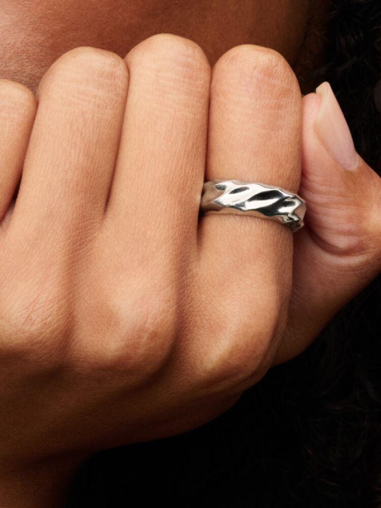 Rippled sterling silver ring