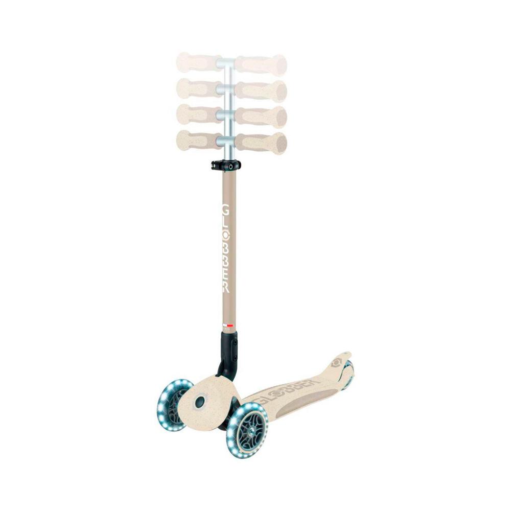 Трёхколесный самокат Globber Go Deluxe LIGHTS ECOLOGIC 360 ° TAUPE/DARK TAUPE