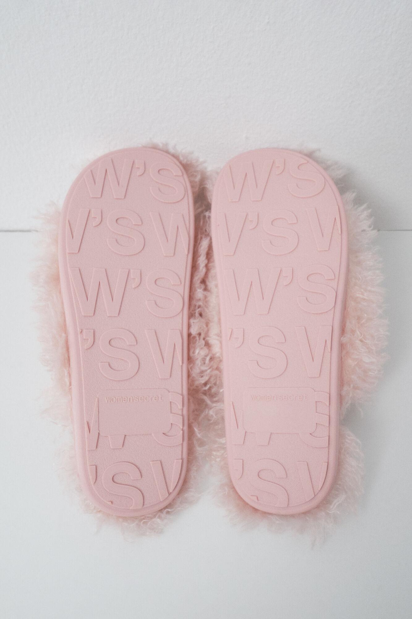 MMM FUR SLPRS PINK