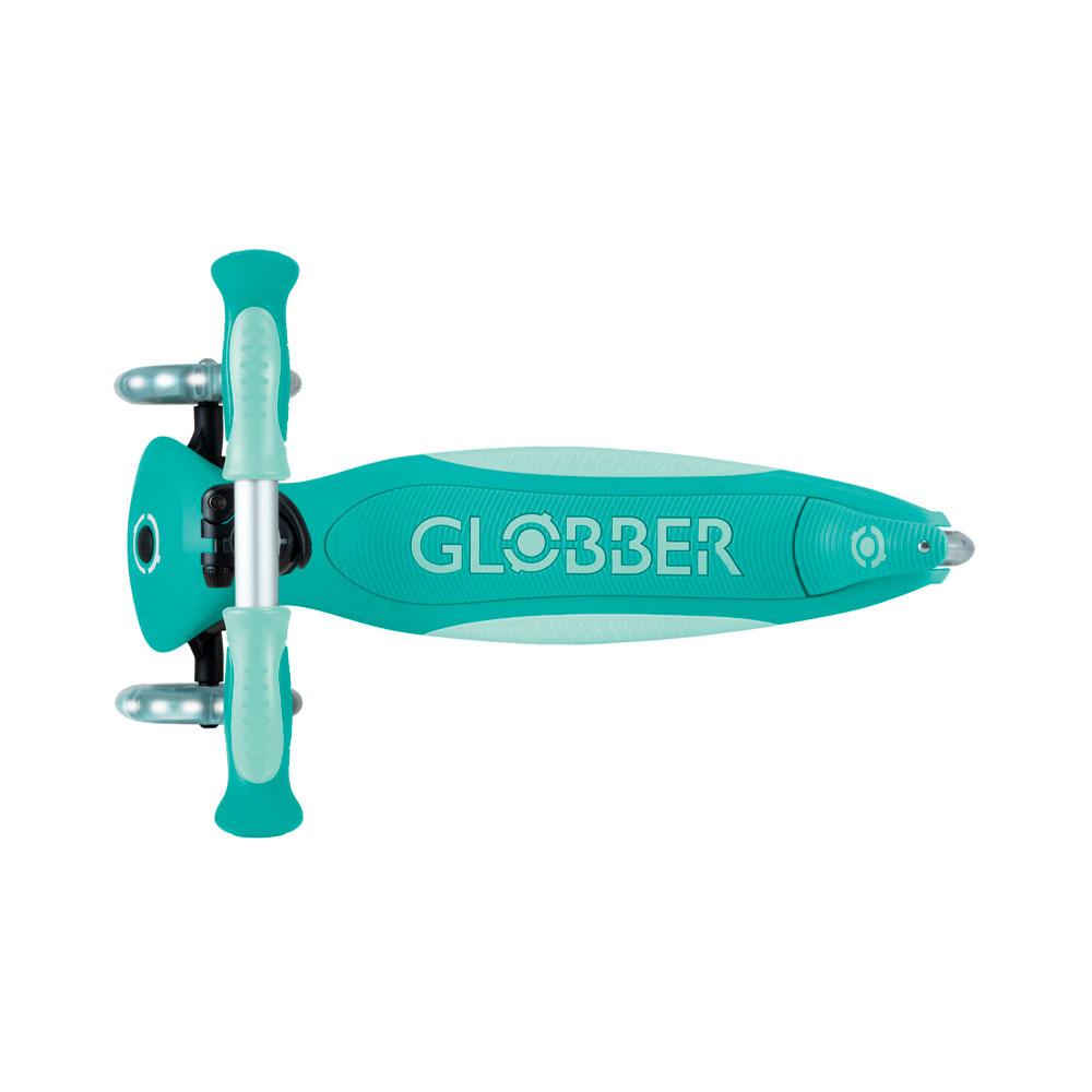 Трёхколесный самокат Globber Go Deluxe Flash Lights Mint