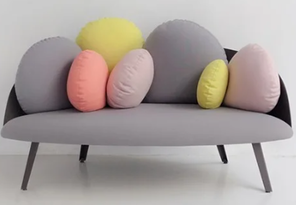 Диван в пастельных тонах 230x87x70 золотистый