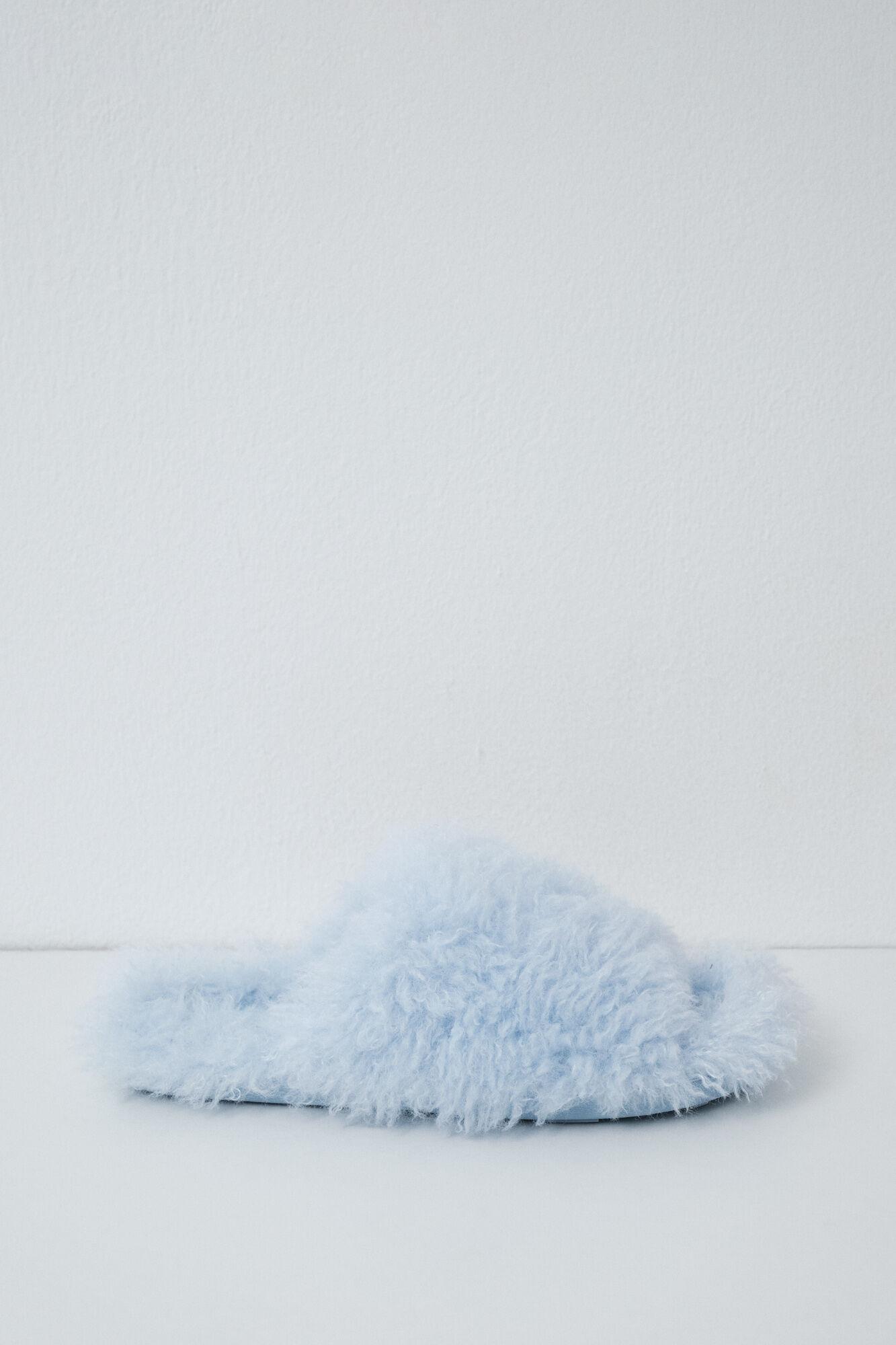 MMM FUR SLPRS BLUE