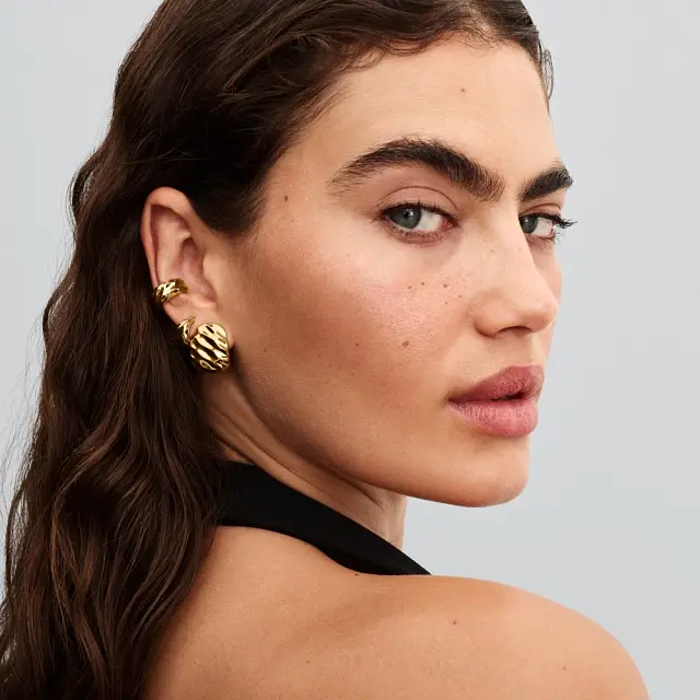 Rippled 14k gold-plated hoop earrings