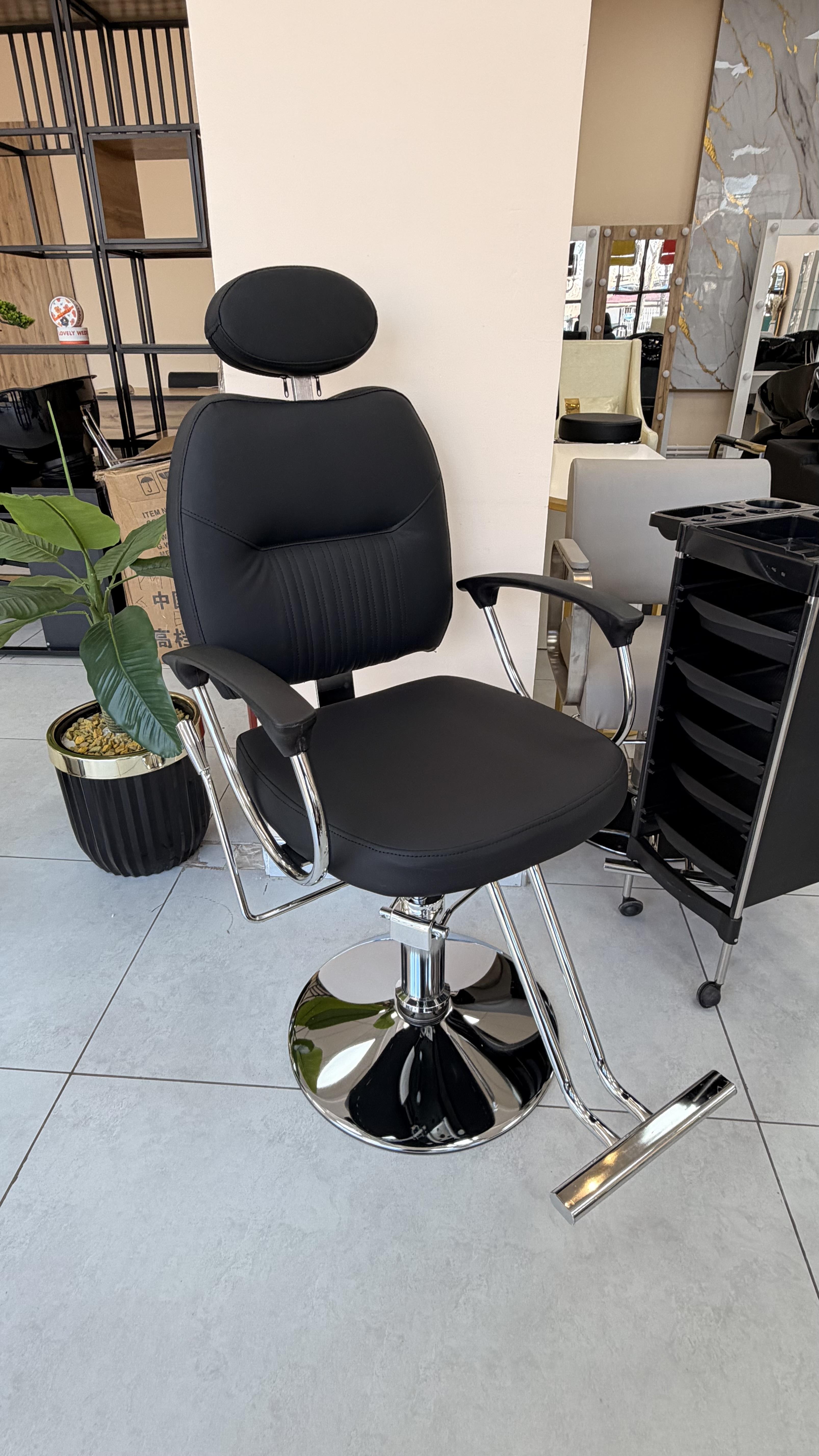 Кресло классические 170$   