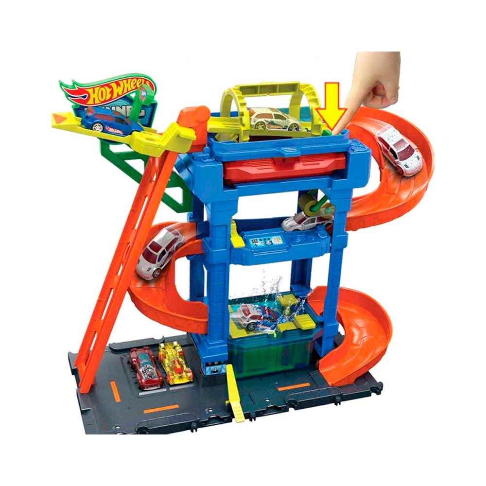 Игровой набор Hot Wheels Автомойка безумные виражи Mattel