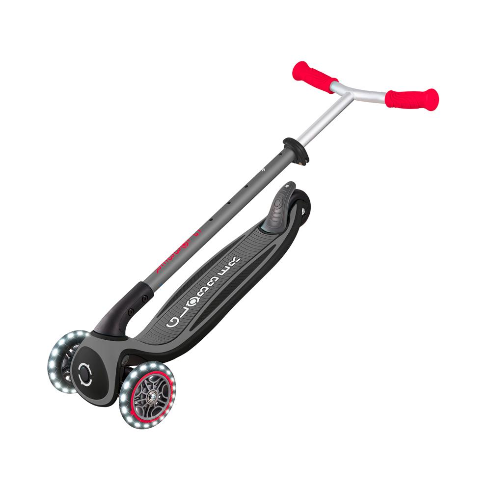 Трёхколесный самокат Globber Master Lights Black- Red