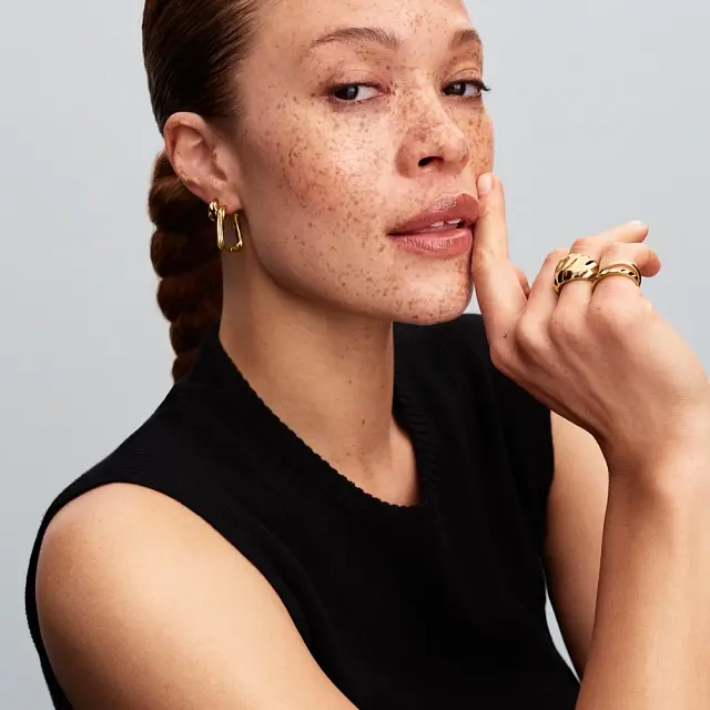 Rippled 14k gold-plated hoop earrings