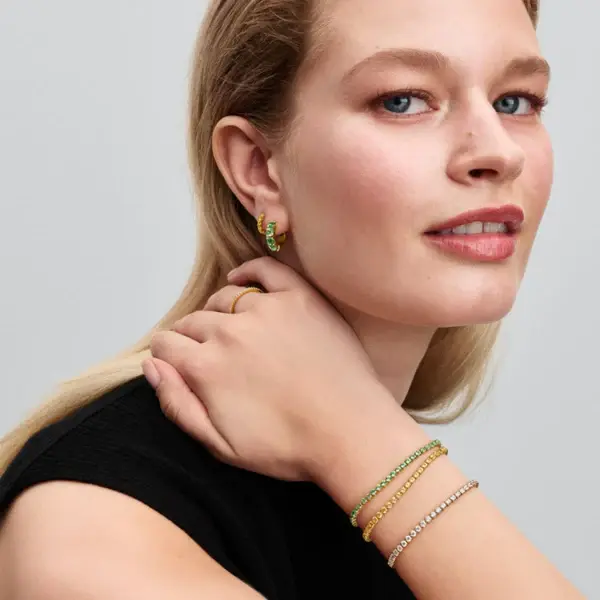 14k gold-plated bracelet with mint green crystal